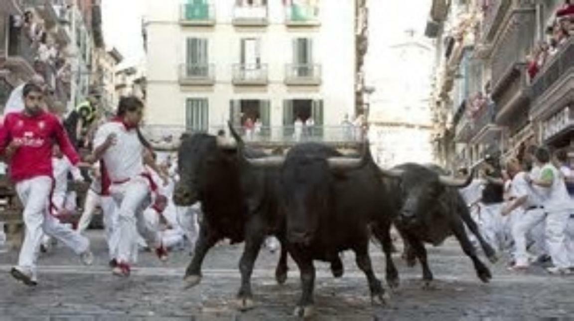 شقة Bienvenidos A Vuestra Casa! Sansoáin المظهر الخارجي الصورة
